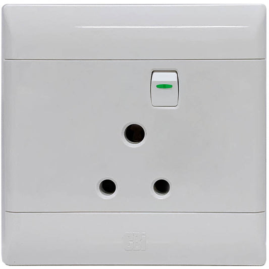 SUP674 16A 4x4 Single Switched Socket Outlet Standard